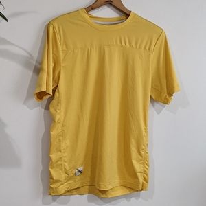 mens tracksmith shirt
